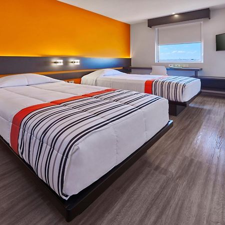 City Express Junior By Marriott Leon Centro De Convenciones Exterior photo